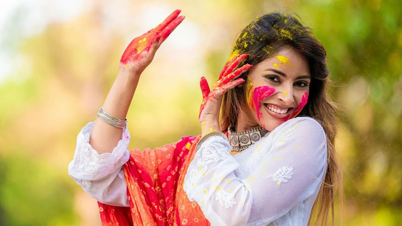 food during holi festival